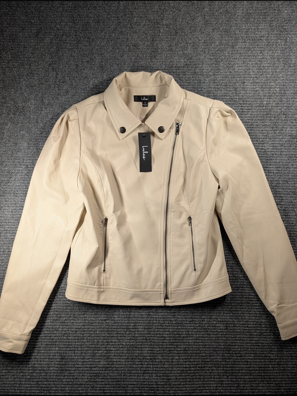 Lulu's Cream Faux Leather Moto Jacket Cropped Size Small NWT